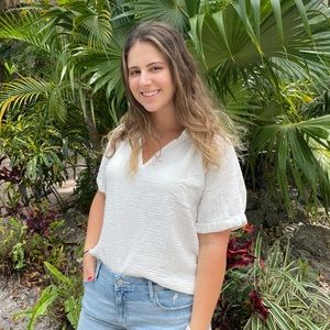 Meet your Posher, Gabi